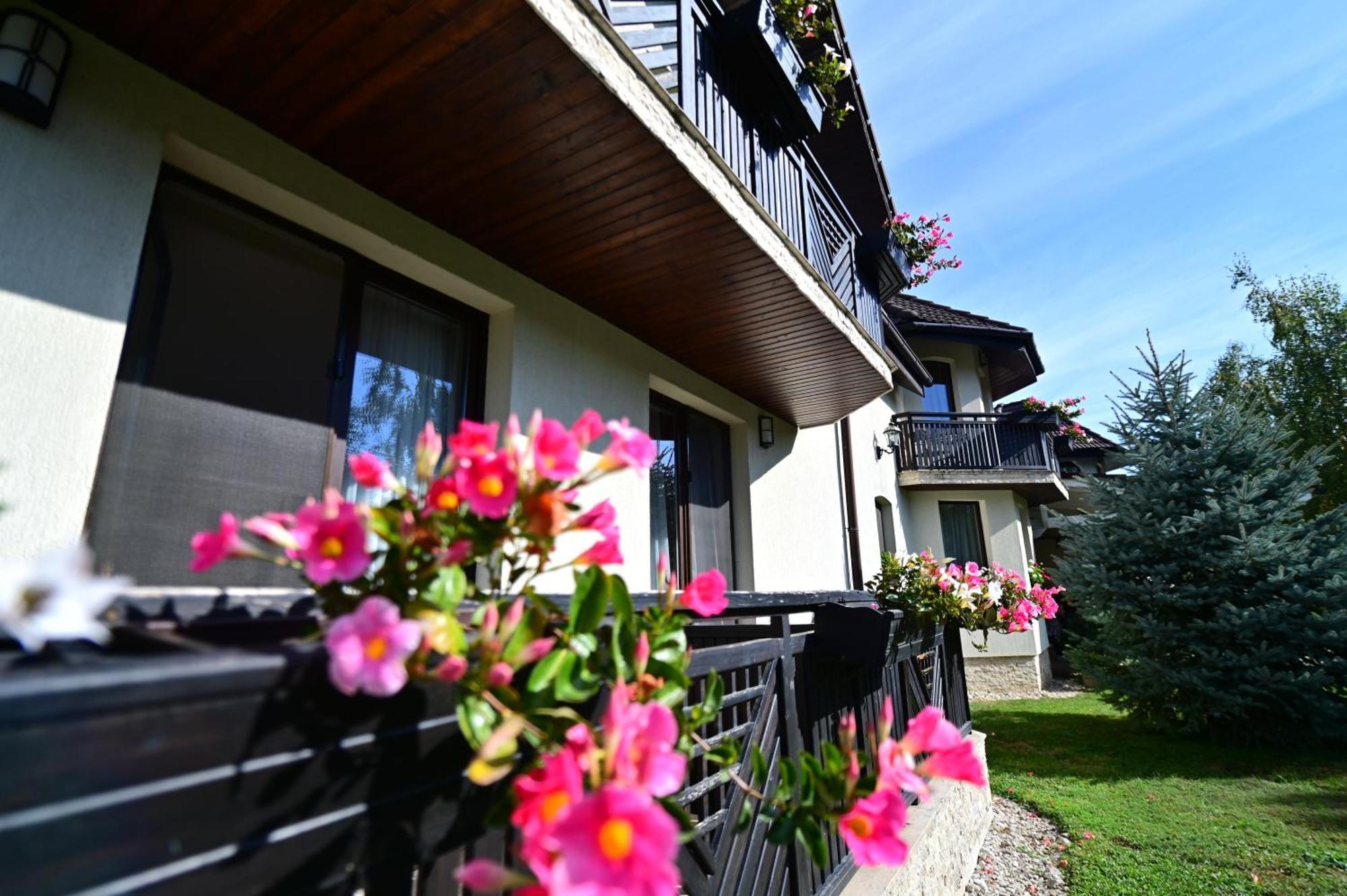 Natura Family Resort Felek Kültér fotó