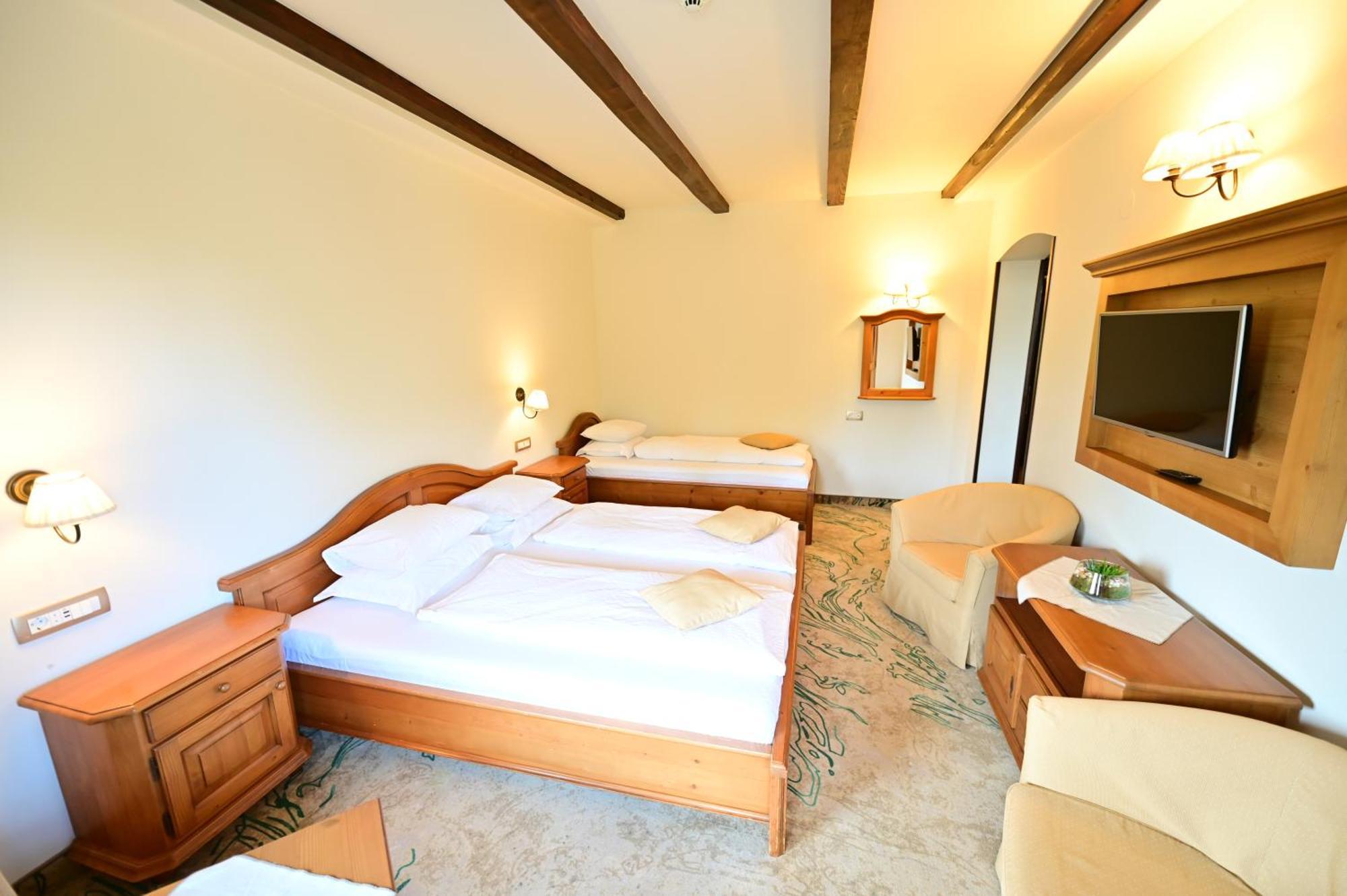 Natura Family Resort Felek Kültér fotó